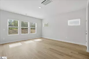 961 Penfold Pointe, Wellford, SC 29385 - Photo 5