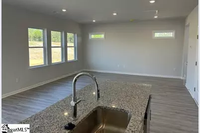 227 Gumwood Circle, Gaffney, SC 29341 - Photo 5