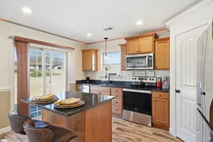 1820 Rosalyn Dew Dr, Lyman, SC 29365 - Photo 9