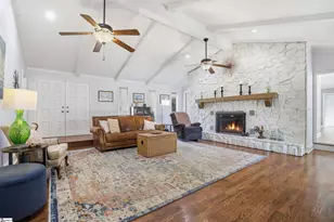 400 Clarendon Dr, Easley, SC 29642 - Photo 9