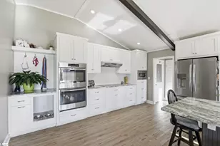 400 Clarendon Dr, Easley, SC 29642 - Photo 11