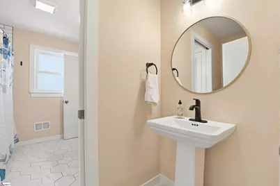 400 Clarendon Drive, Easley, SC 29642 - Photo 23