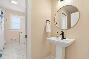 400 Clarendon Dr, Easley, SC 29642 - Photo 23