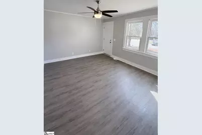 526 Church Street, Laurens, SC 29360 - Photo 5