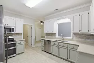 231 Greenview Cir, Greenville, SC 29609 - Photo 15