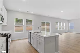 604 Cozy Blf Rd, Spartanburg, SC 29301 - Photo 5