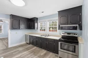 314 Eastview Dr, Simpsonville, SC 29681 - Photo 5