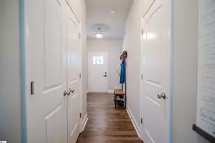 207 Phillips Ave, Easley, SC 29640 - Photo 5