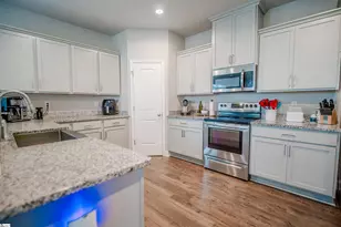 207 Phillips Ave, Easley, SC 29640 - Photo 11