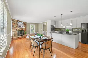 1016 Old Boiling Springs Rd, Greer, SC 29650 - Photo 9