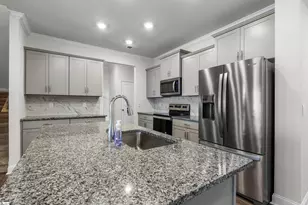 313 Cub Ct, Greenville, SC 29609 - Photo 5