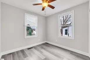 741 Maywood St, Spartanburg, SC 29303 - Photo 17