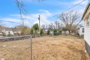 741 Maywood St, Spartanburg, SC 29303 - Photo 23