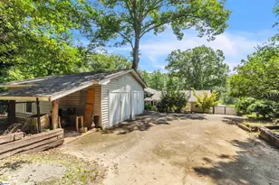 1009 Edwards Rd, Greenville, SC 29615 - Photo 5