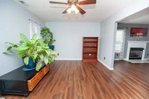 333 Cornelson Dr, Greer, SC 29651 - Photo 5