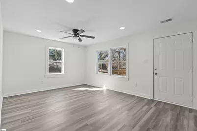 290 Caulder Circle, Spartanburg, SC 29306 - Photo 3