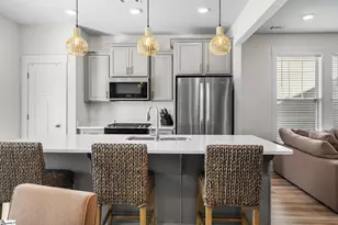 61 Mardale Ln, Greenville, SC 29609 - Photo 9