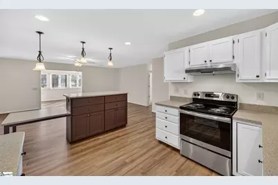 200 Creek Forest Drive, Greenville, SC 29615 - Photo 11