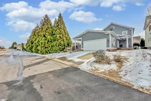 102 Hollingsworth Dr, Greenville, SC 29607 - Photo 33