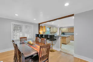 6 Devonshire Ln, Greenville, SC 29617 - Photo 9