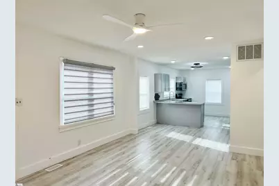 208 B Collins Avenue, Spartanburg, SC 29306 - Photo 5