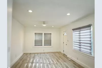 208 B Collins Avenue, Spartanburg, SC 29306 - Photo 15