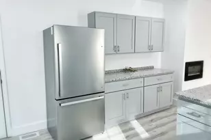 208B Collins Ave, Spartanburg, SC 29306 - Photo 13