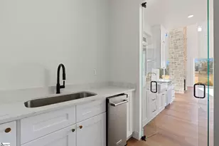 541 E Airport Rd, Greer, SC 29651 - Photo 21