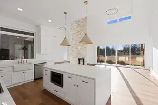 541 E Airport Rd, Greer, SC 29651 - Photo 13