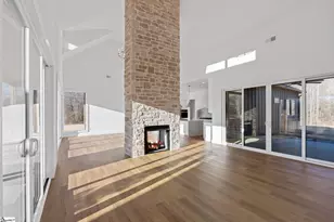 541 E Airport Rd, Greer, SC 29651 - Photo 9