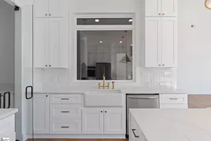 541 E Airport Rd, Greer, SC 29651 - Photo 15