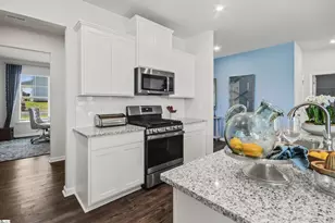 1005 Maridian St, Simpsonville, SC 29680 - Photo 3