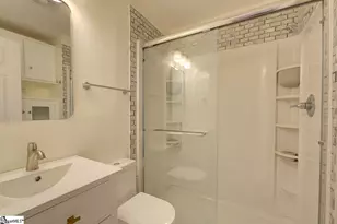 2530 E North St, Greenville, SC 29615 - Photo 17