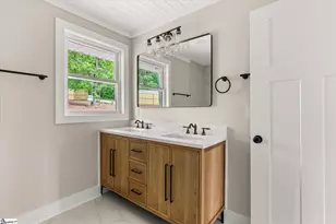 101 Fairview Dr, Greenville, SC 29609 - Photo 29