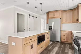 101 Fairview Dr, Greenville, SC 29609 - Photo 17