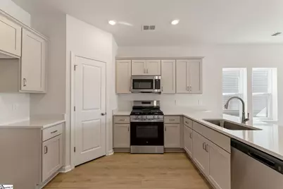 2332 Mill Loop #Lot 58, Spartanburg, SC 29301 - Photo 3