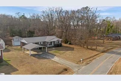 426 Meadowbrook Avenue, Woodruff, SC 29388 - Photo 1