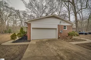 17 Riverview Cir, Greenville, SC 29611 - Photo 5