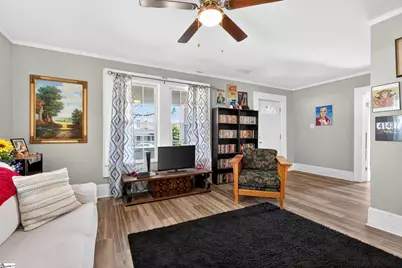 121 Holland Street, Gaffney, SC 29341 - Photo 9