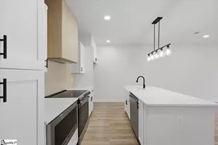 211 Montana A&b St, Greenville, SC 29611 - Photo 7