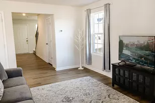 216 Wintersweet Wy, Greenville, SC 29605 - Photo 5