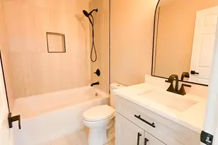 4 Thrift St, Greenville, SC 29609 - Photo 13