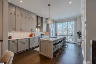 611 N Main Street #9, Greenville, SC 29601 - Photo 9