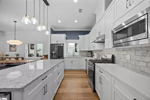 27 Velo Wy, Travelers Rest, SC 29690 - Photo 3