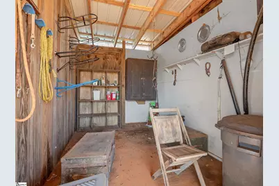 405 Loop Road, Campobello, SC 29322 - Photo 27