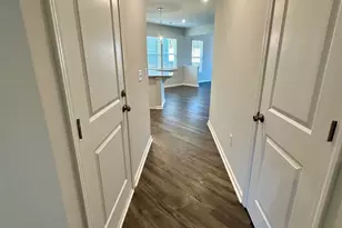 513 Poinsett Bridge Wy, Greenville, SC 29607 - Photo 5