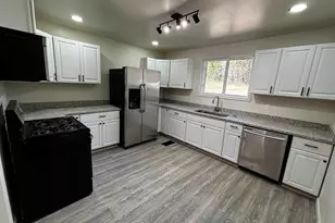 423 Fairmont Dr, Greenville, SC 29605 - Photo 7