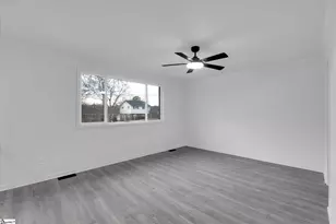 423 Fairmont Dr, Greenville, SC 29605 - Photo 5