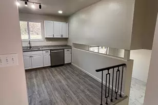 423 Fairmont Dr, Greenville, SC 29605 - Photo 5