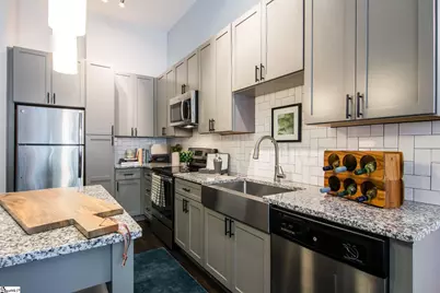 212 E Broad Street, Greenville, SC 29601 - Photo 21